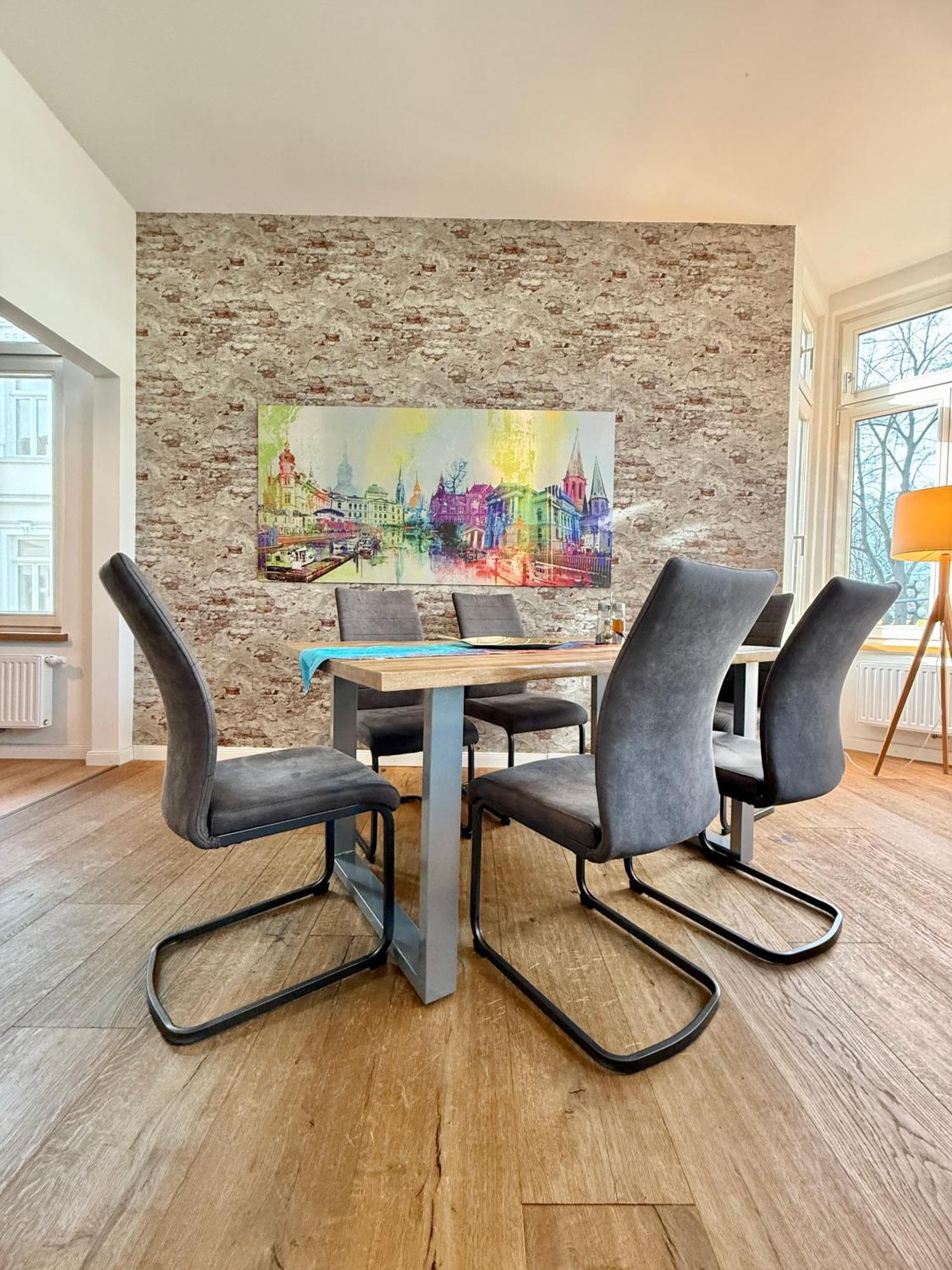 4ZKB Moderne Altbauvilla aus 1904 mit 3 Schlafzimmern und 2 Bädern auf 110qm im Zentrum am Waffenplatz inklusive Parkblick und gratis Parkhausstellplatz Oldenburg Exterior foto
